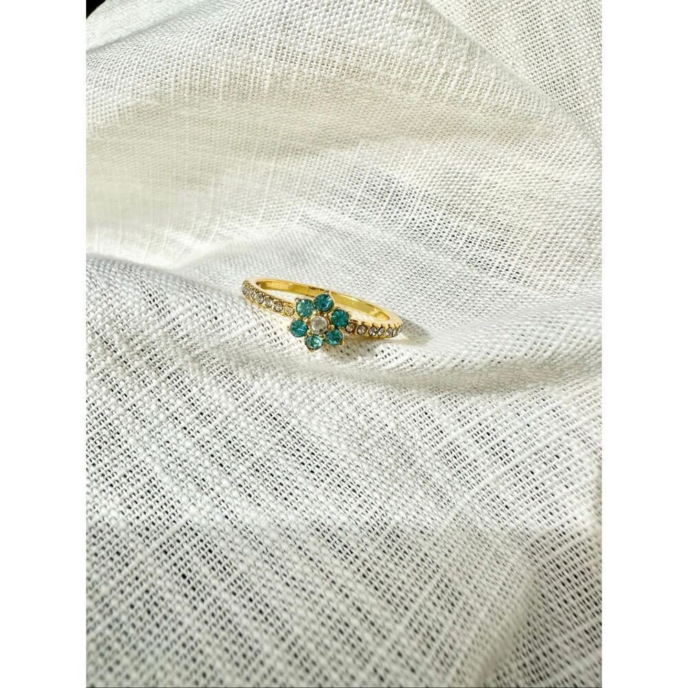 Light blue delicate flower ring size 9
